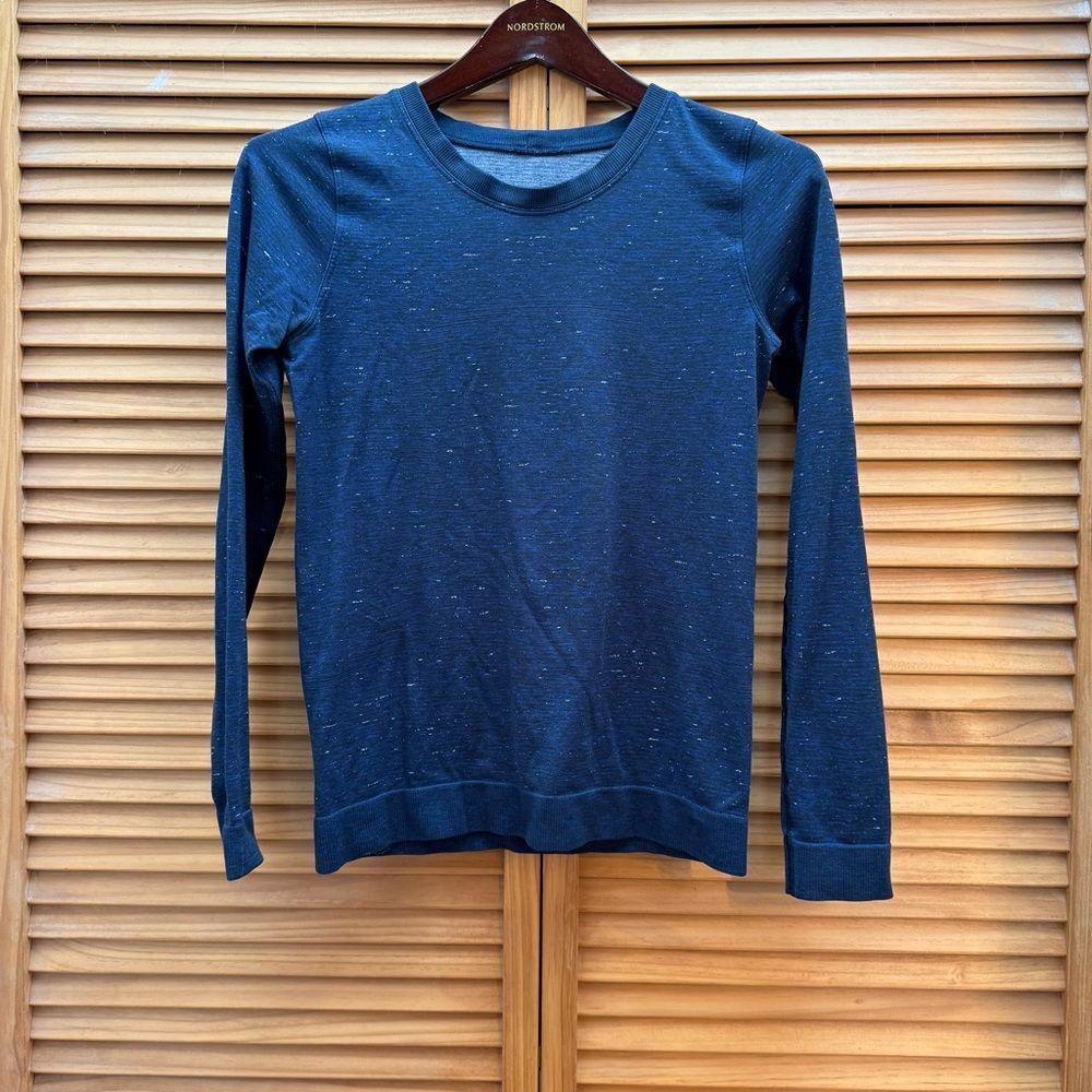 Lululemon Blue Long Sleeve size 2